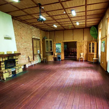 Lesna Stacja Hostel